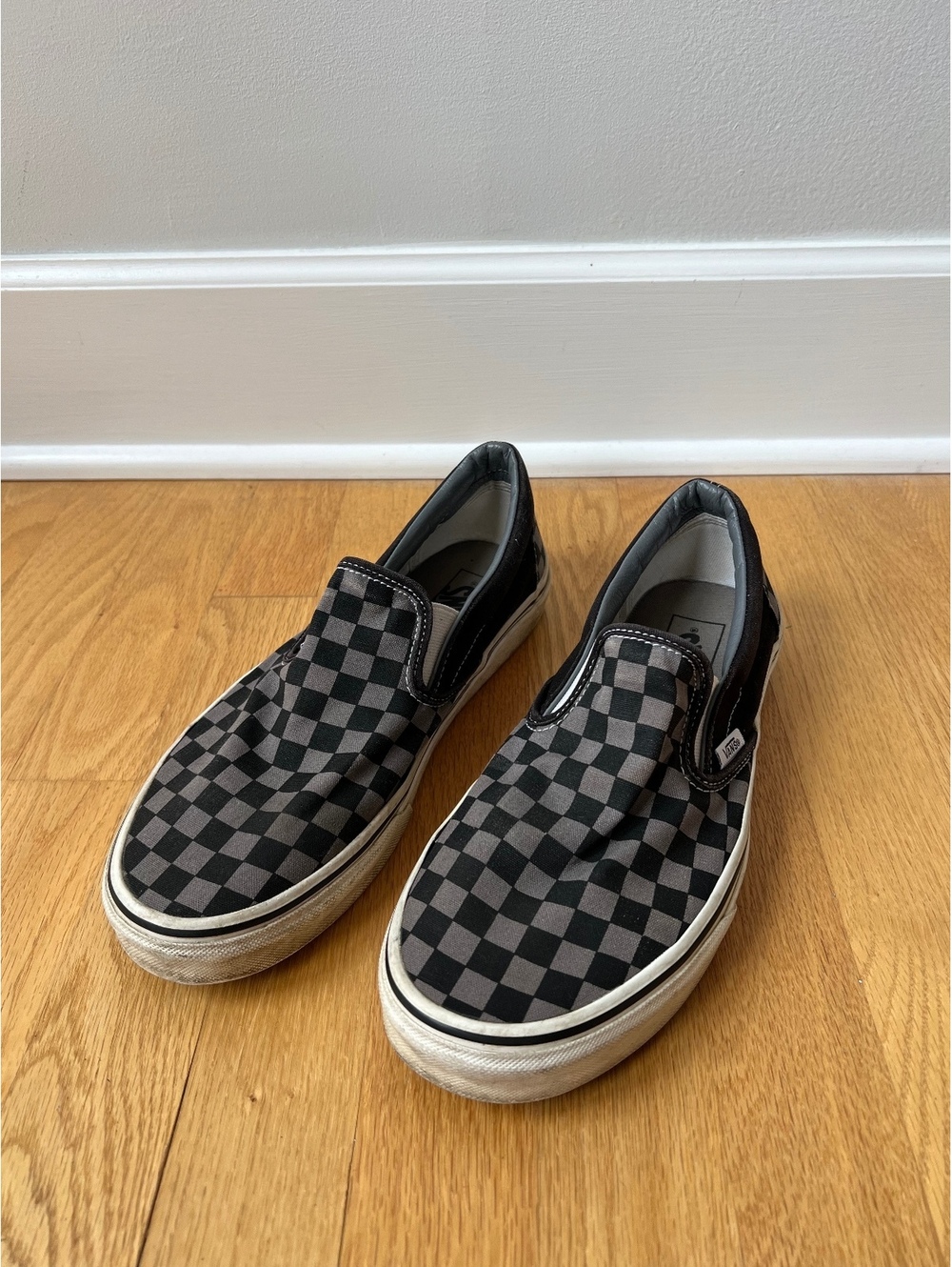 Vans Classic Slip-On Checkerboard Black Gray Men’s 9.5 Women’s 11 Skate Shoes